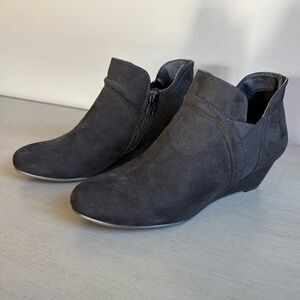 Croft & Barrow Ortholite Foam Soles Black Wedge Ankle Booties Boots Women Sz 7.5